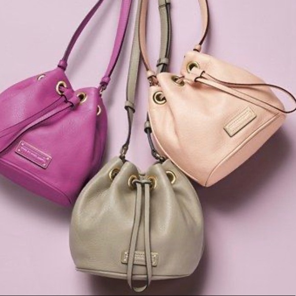 Marc By Marc Jacobs Mini Bucket Bag. - Picture 3 of 13